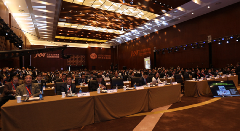 祝賀君創(chuàng)Family企業(yè)的兩項骨科手術機器人產(chǎn)品實現(xiàn)科技成果轉(zhuǎn)化